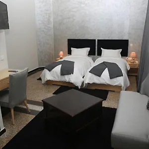 2* Hotel Point Du Jour